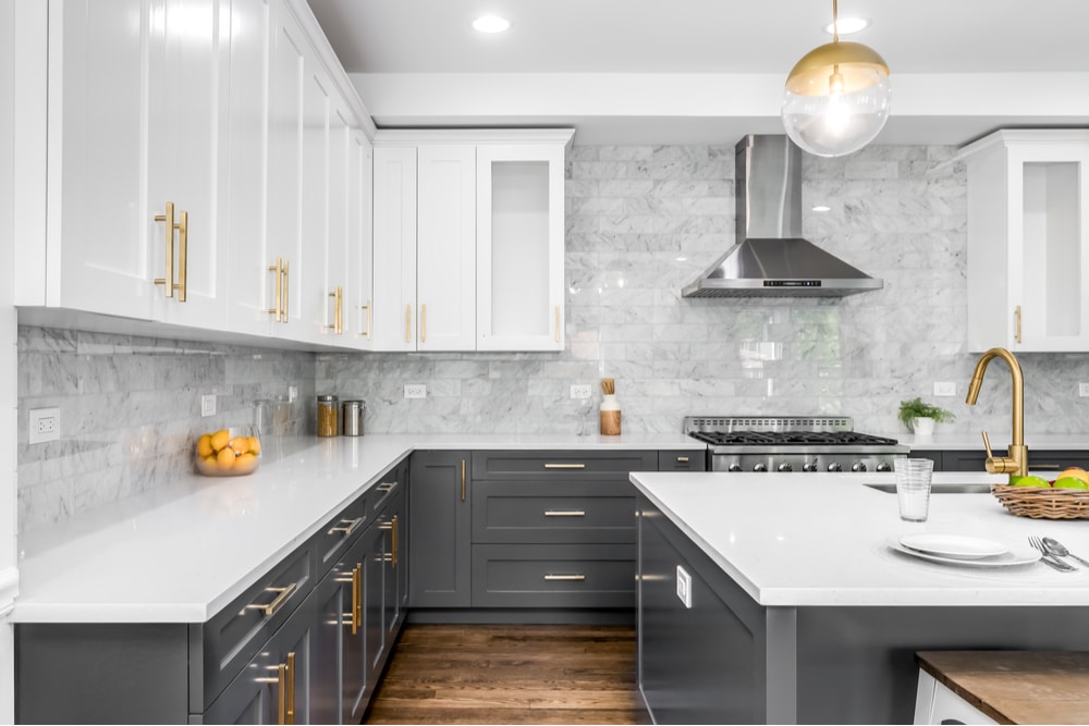 light gray kitchen backsplash tile